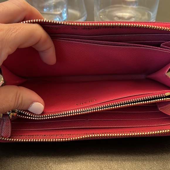 Authentic Prada Pink Wallet - Picture 10 of 15